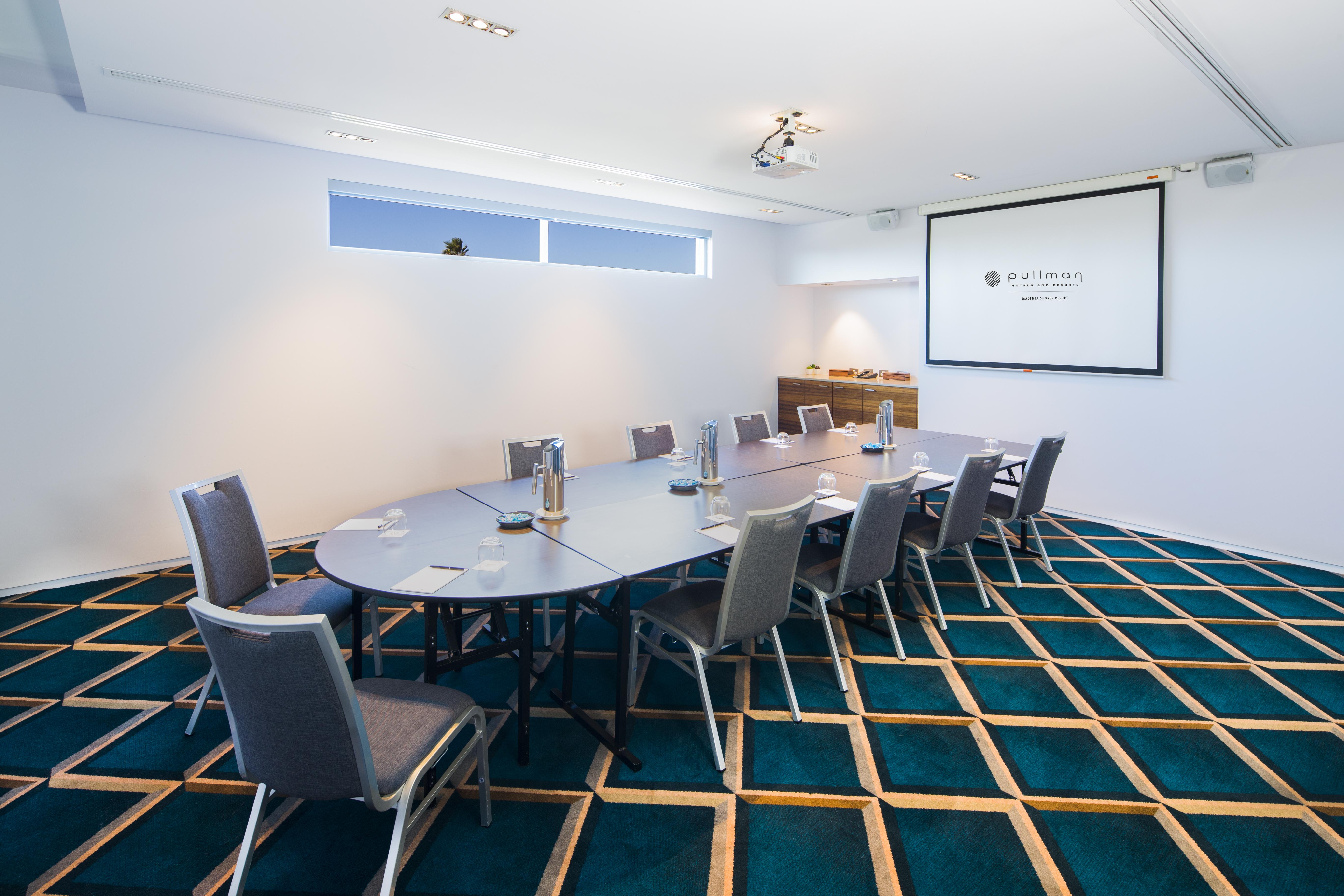 Pullman Magenta Shores Resort Entrance Exterior photo Meeting room at the hotel