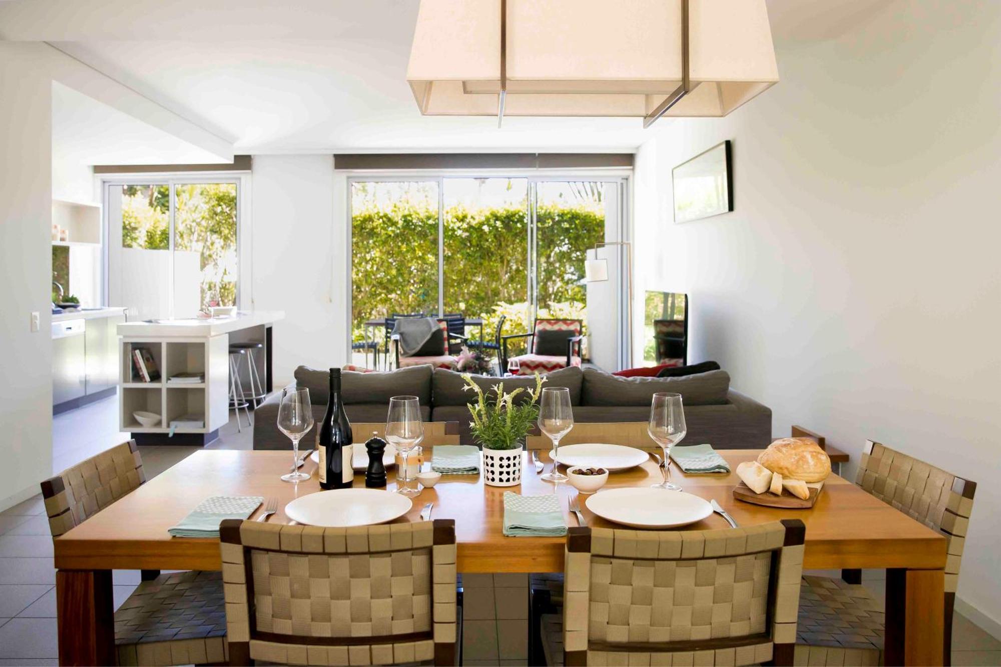 Pullman Magenta Shores Resort Entrance Exterior photo A dining room
